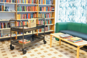 Тележка для стола с поручнем безопасности, KOKM3200 — изображение 3