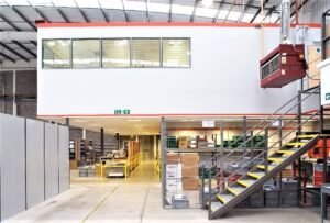 Vahepõrand tootmises või laos